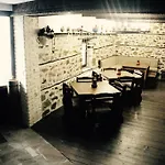 Kutsinska House Casa de hóspedes Progled