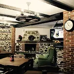 Casa de hóspedes Kutsinska House Progled