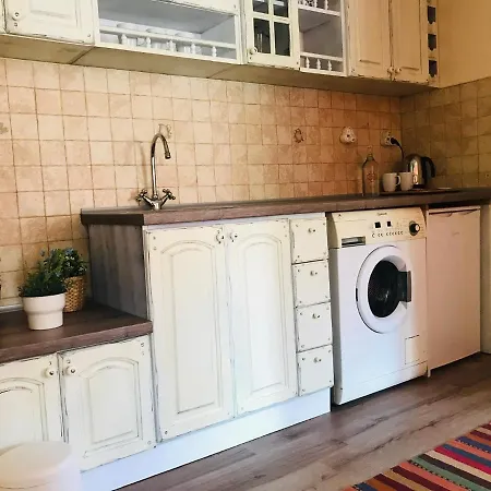 Kutsinska House 4* Progled