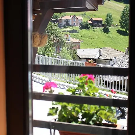 Pensiune Kutsinska House