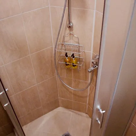 Kutsinska House 4*